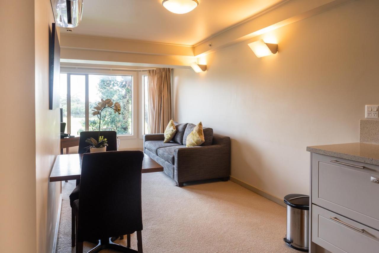 Ocean Breeze Hotel Окленд Экстерьер фото